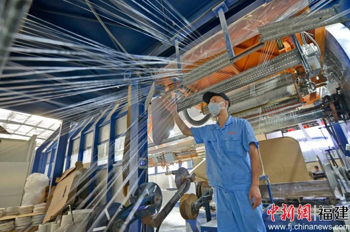 福建泉港:企业技改激活力促生产
